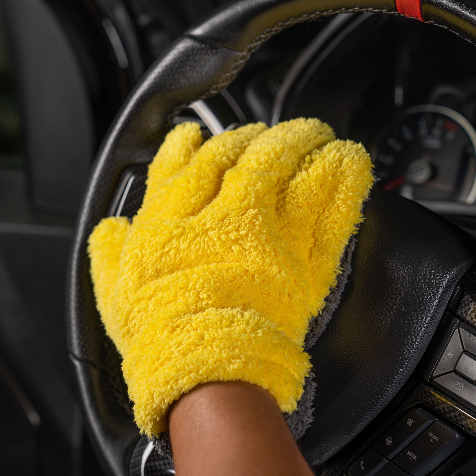 The Stranger Helpful Handy Mitt - Image 13